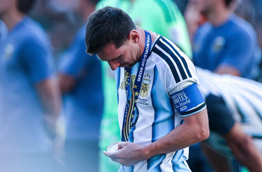 Leo Messi: Guuldarro Ma Tirtiri Karto&hellip;